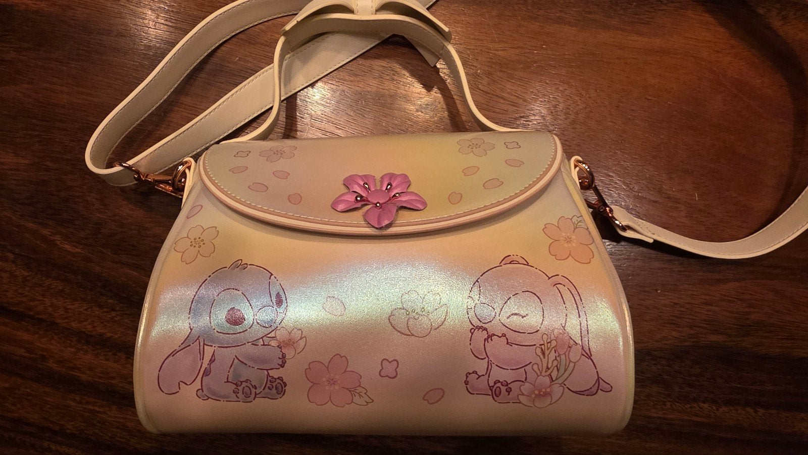 Disney Stitch & Angel Crossbodytas - Iridescent & Bloesems, Ophalen of Verzenden, Nieuw, Overige kleuren, Schoudertasje