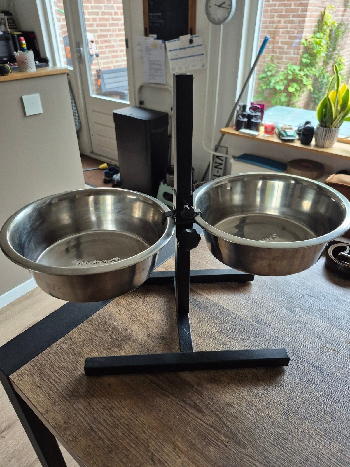 beeztees  voerbak hond 25 cm, Ophalen of Verzenden, Verstelbaar, Zo goed als nieuw