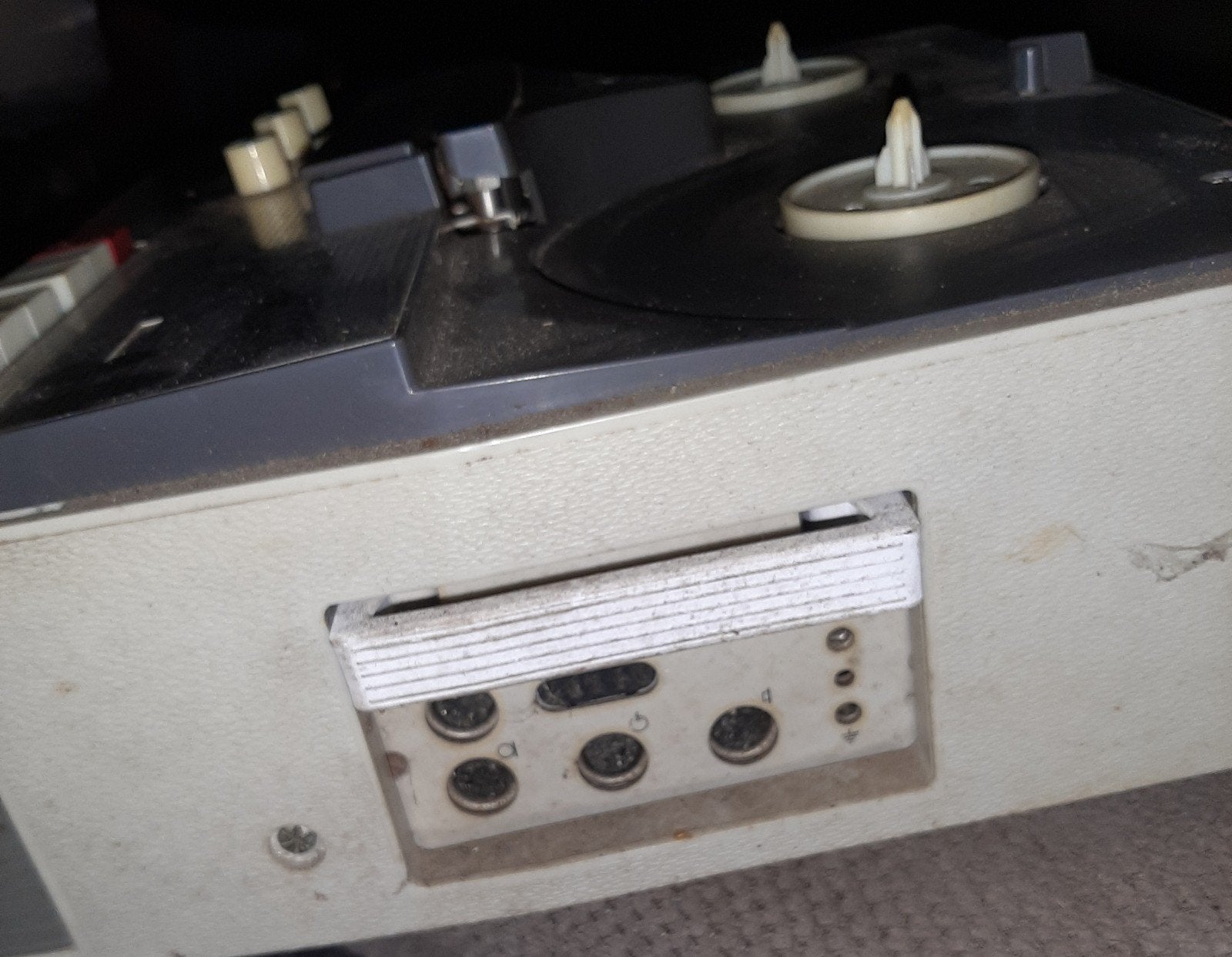 Vintage Philips Bandrecorder -zelf contact stekker bij dese, Ophalen of Verzenden, Bandrecorder, Met stofkap