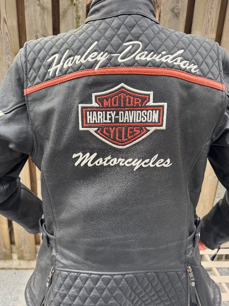 Harley Davidson lederen jas slechts weinig gedragen, Motoren, Ophalen, Jas | leer, Dames, Harley Davidson.