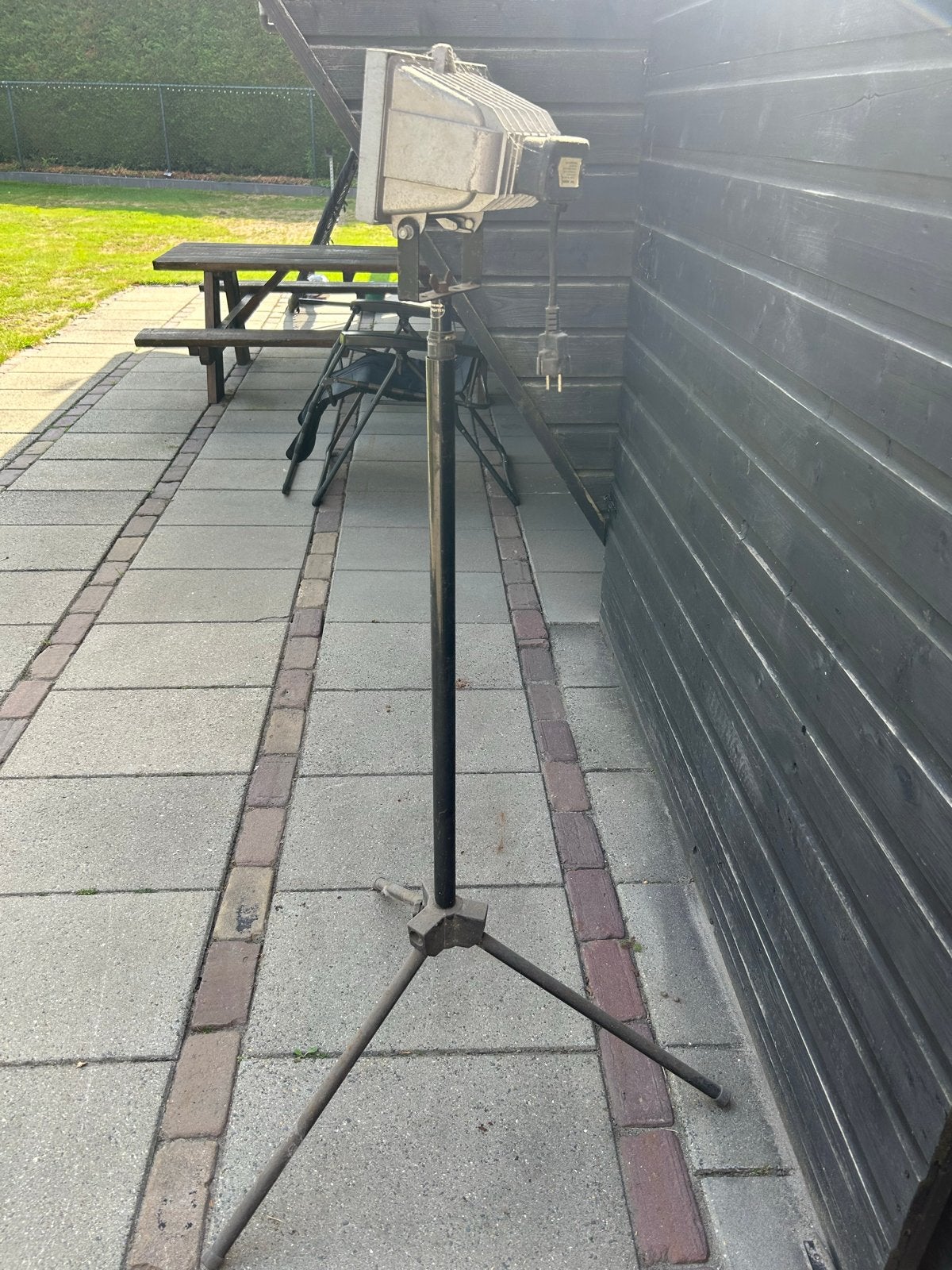 Bouwlamp met statief - Gebruikt, Doe-het-zelf en Verbouw, Bouwverlichting, Ophalen, Gebruikt, Met statief, Lamp met armatuur