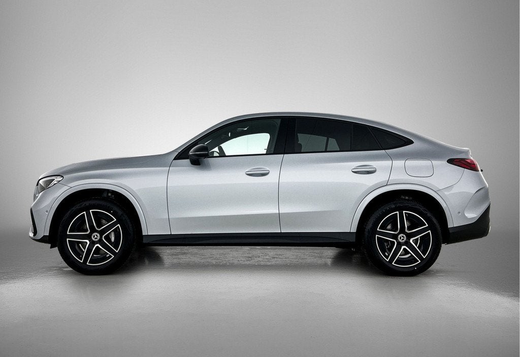 Mercedes-Benz GLC Coupé 300e 4MATIC Business Solution AMG |, Auto's, Mercedes-Benz, Automaat, Zwart, Bedrijf, 313 pk