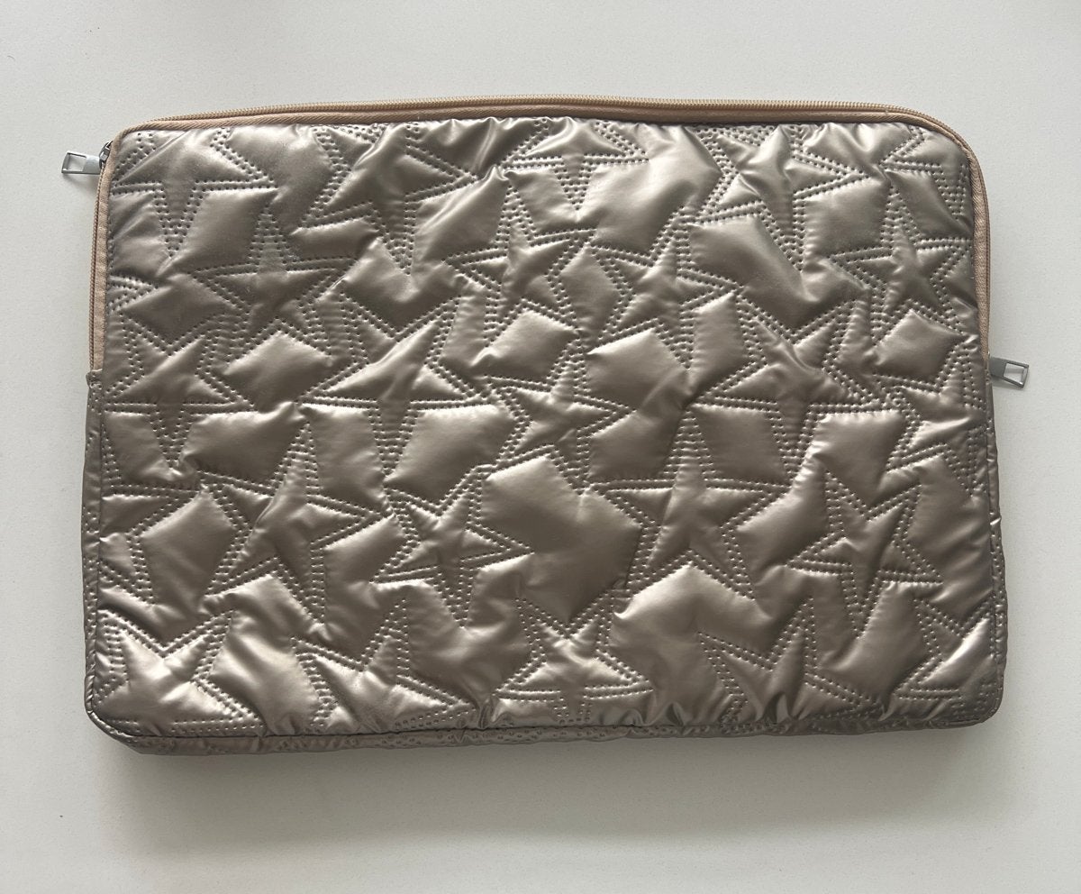 Nieuwe Gouden Laptop Hoes 15 inch met Sterrenpatroon, Computers en Software, Laptophoezen, Ophalen of Verzenden, 14 inch, Nieuw
