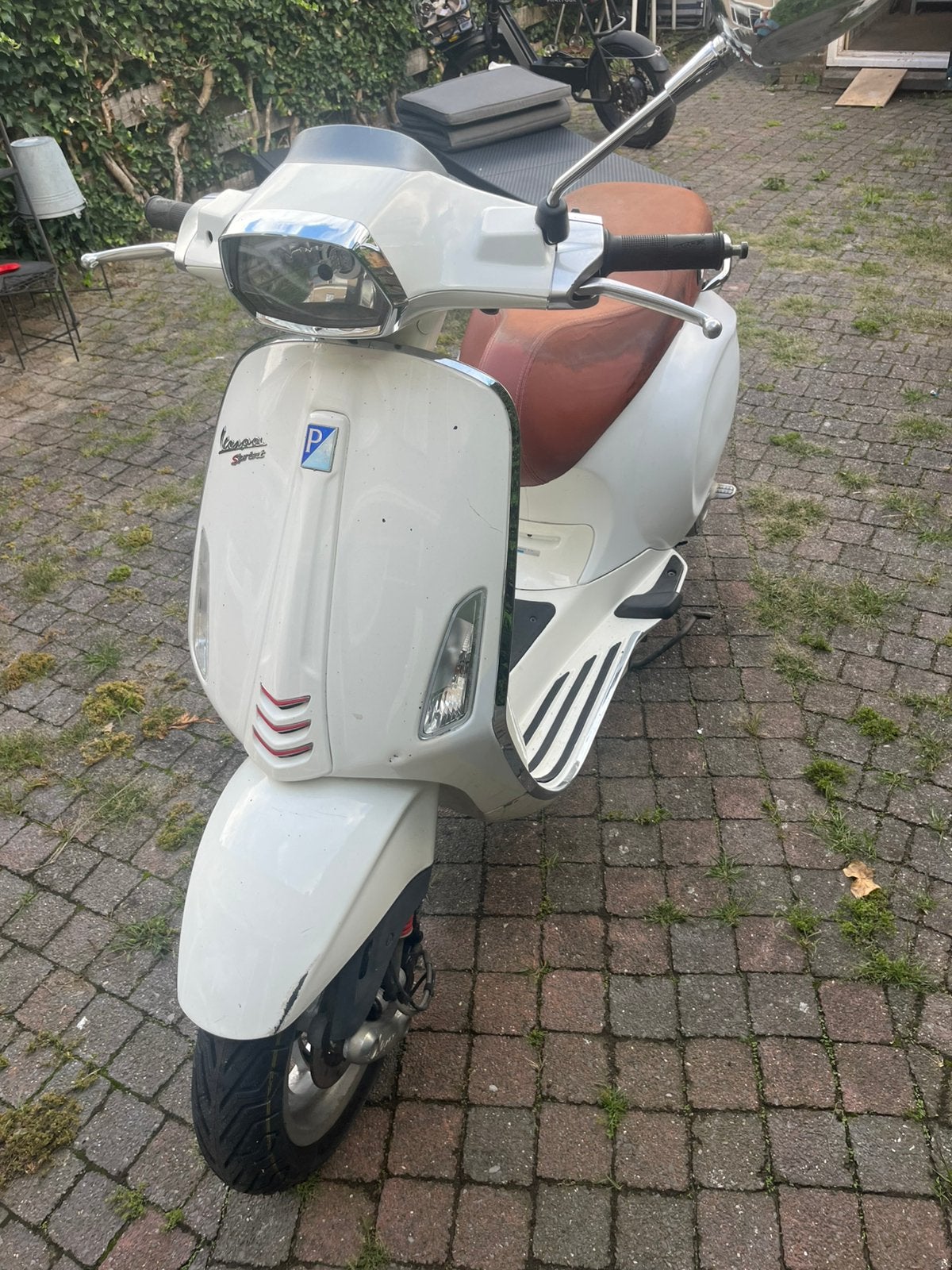 Vespa sprint, Fietsen en Brommers, Scooters | Vespa, Overige modellen, Ophalen of Verzenden, Zo goed als nieuw, Benzine