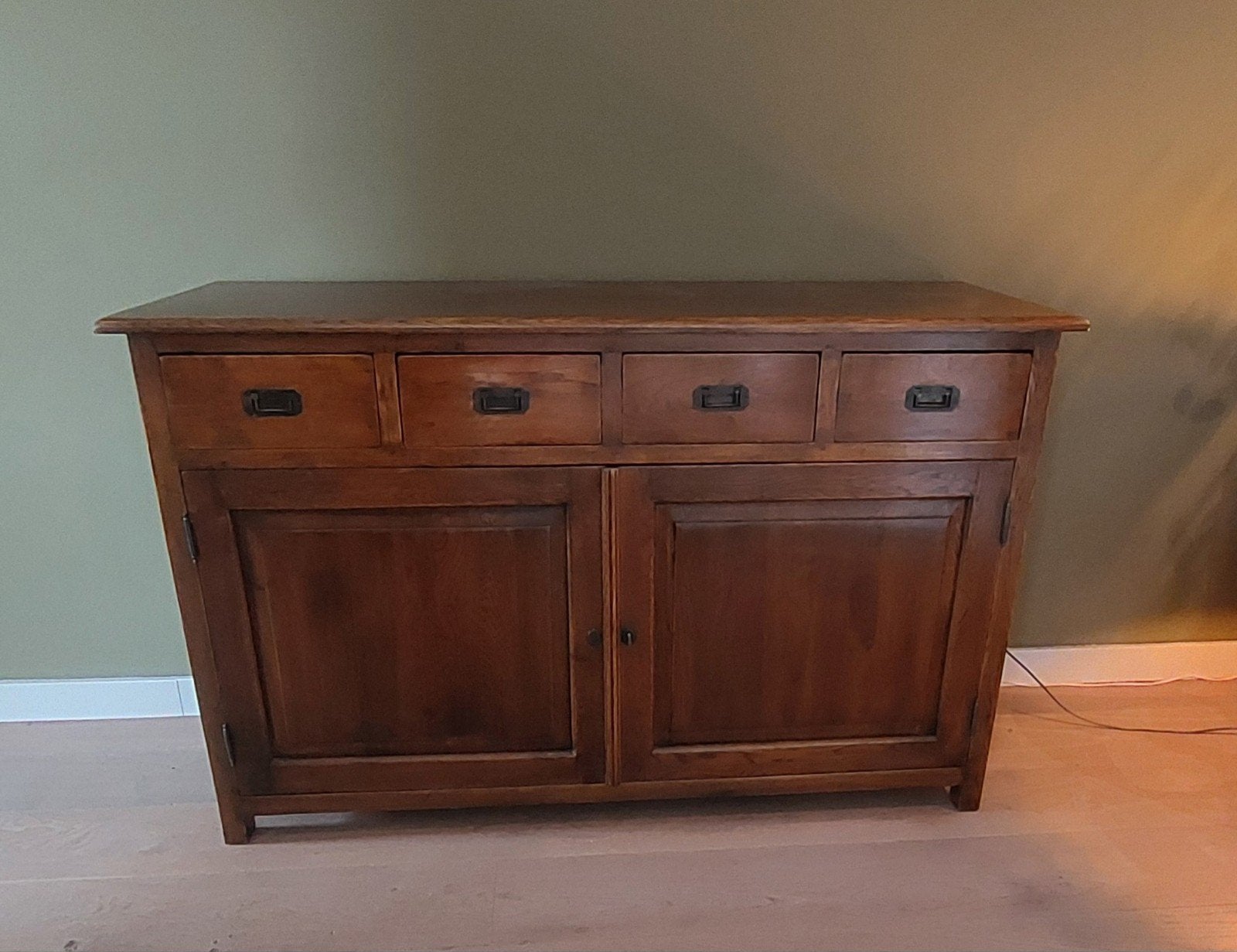 Massief eiken dressoir, Huis en Inrichting, Kasten | Dressoirs, Ophalen
