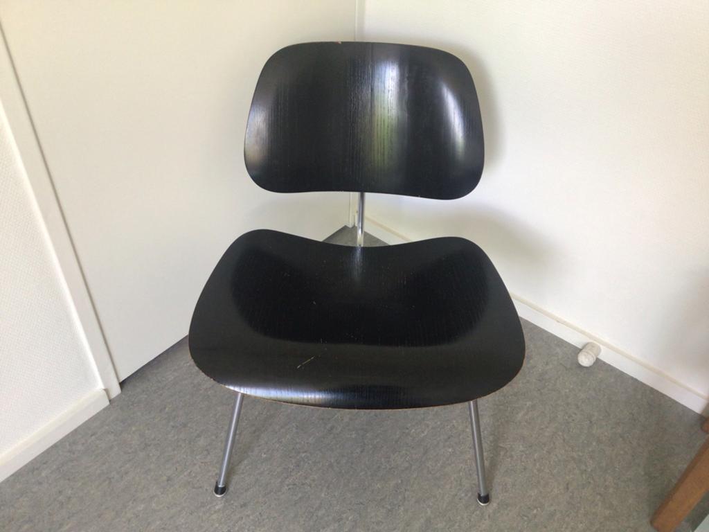 Lounge chair LCM Charles en Ray Eames, Ophalen