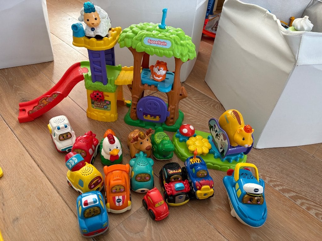V tech toettoet en zoefzoef, Kinderen en Baby's, Ophalen, Gebruikt, 2 tot 4 jaar