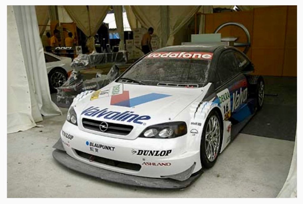 Opel DTM motorkap, Ophalen
