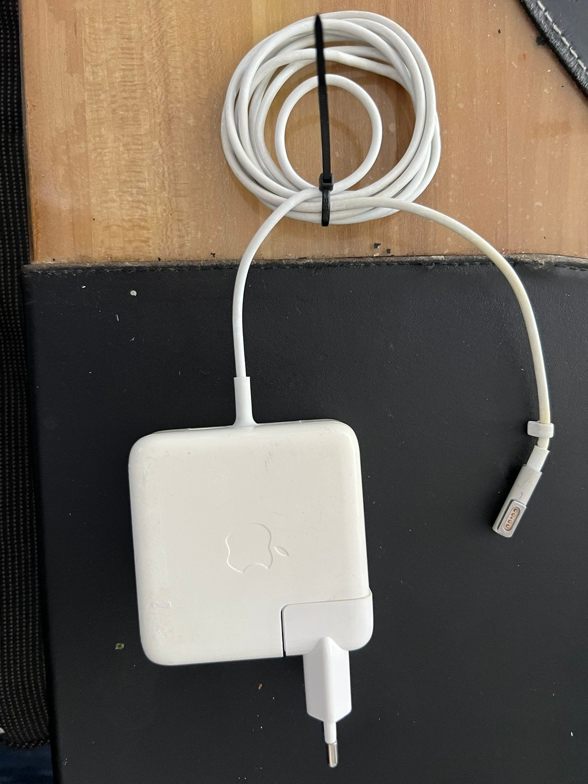 Foto 3 van 60W Originelers 2X Apple MagSafe 1 opladers,