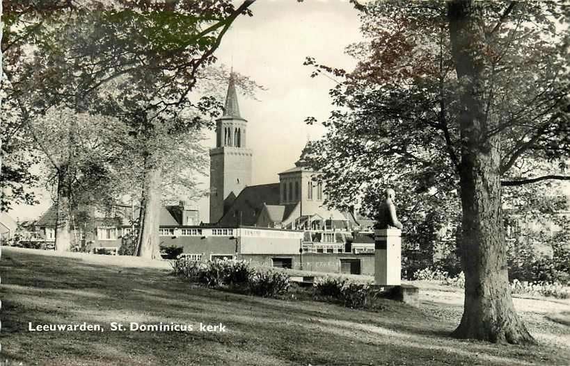 377-162-001 Leeuwarden St Dominicus Kerk, Verzenden, Voor 1920, Friesland
