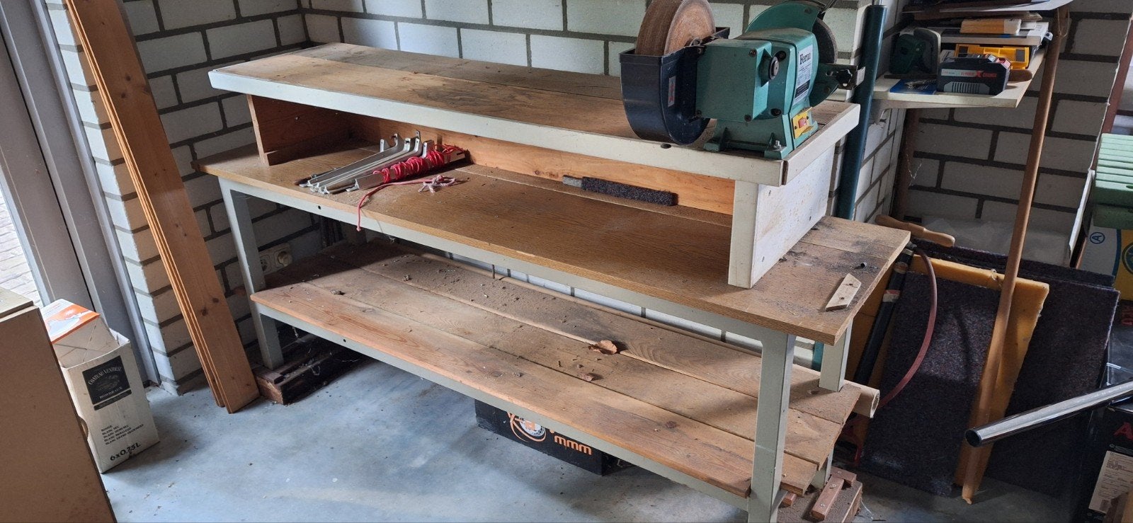 werkbank met slijpsteen., Ophalen, Gebruikt, 120 tot 170 cm