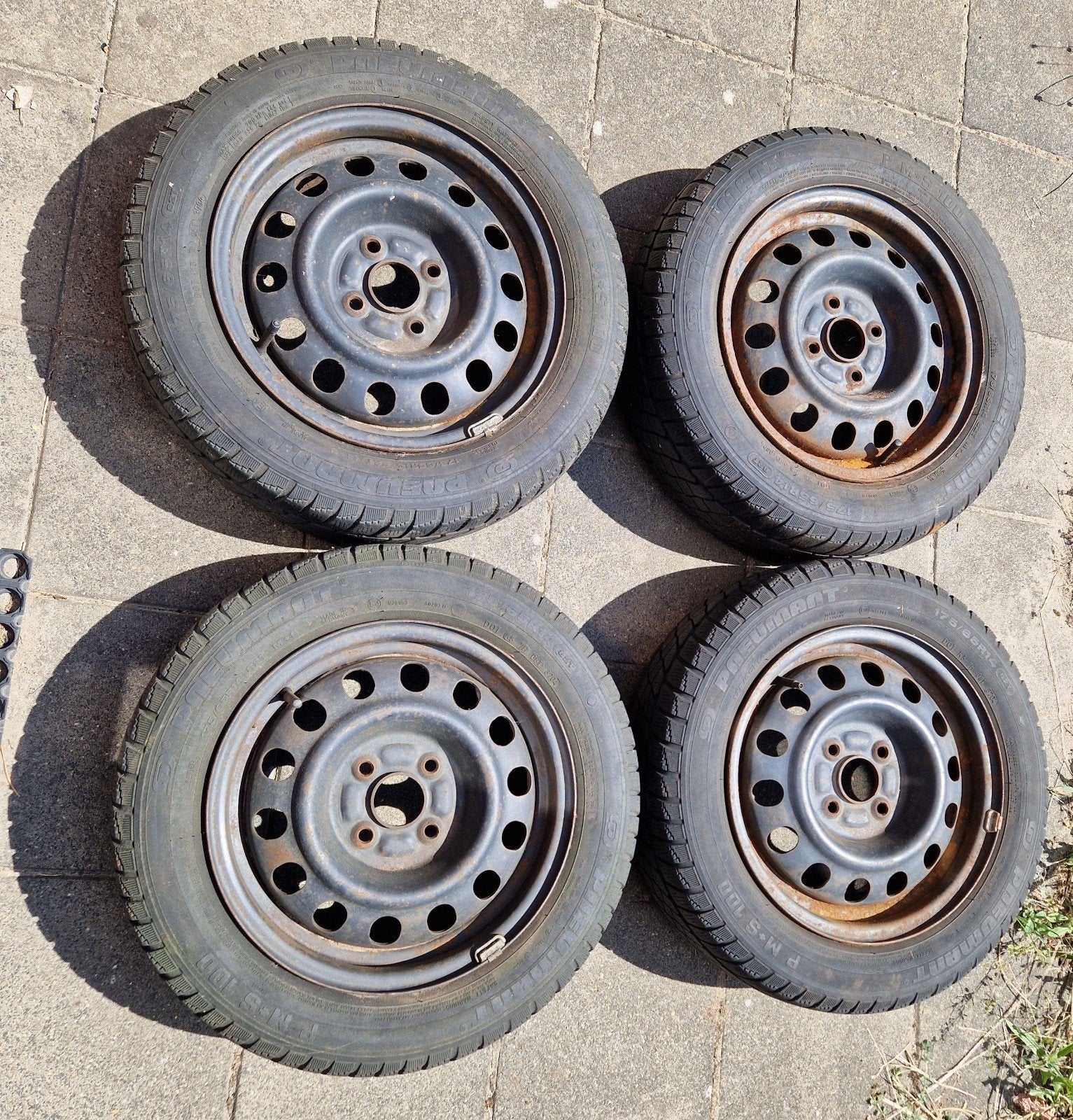 daihatsu 14 inch velgen met 175-65-14 banden , 4x100 , 54.1, Auto-onderdelen, Banden en Velgen, Ophalen, 14 inch, Gebruikt, 175 mm