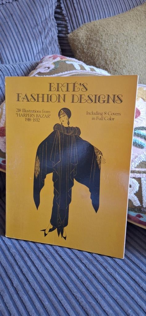Erté's Fashion Designs: 218 Illustraties uit Harper's Bazar, Ophalen of Verzenden, Gelezen, Mode algemeen, Romain de Tirtoff (Erté)