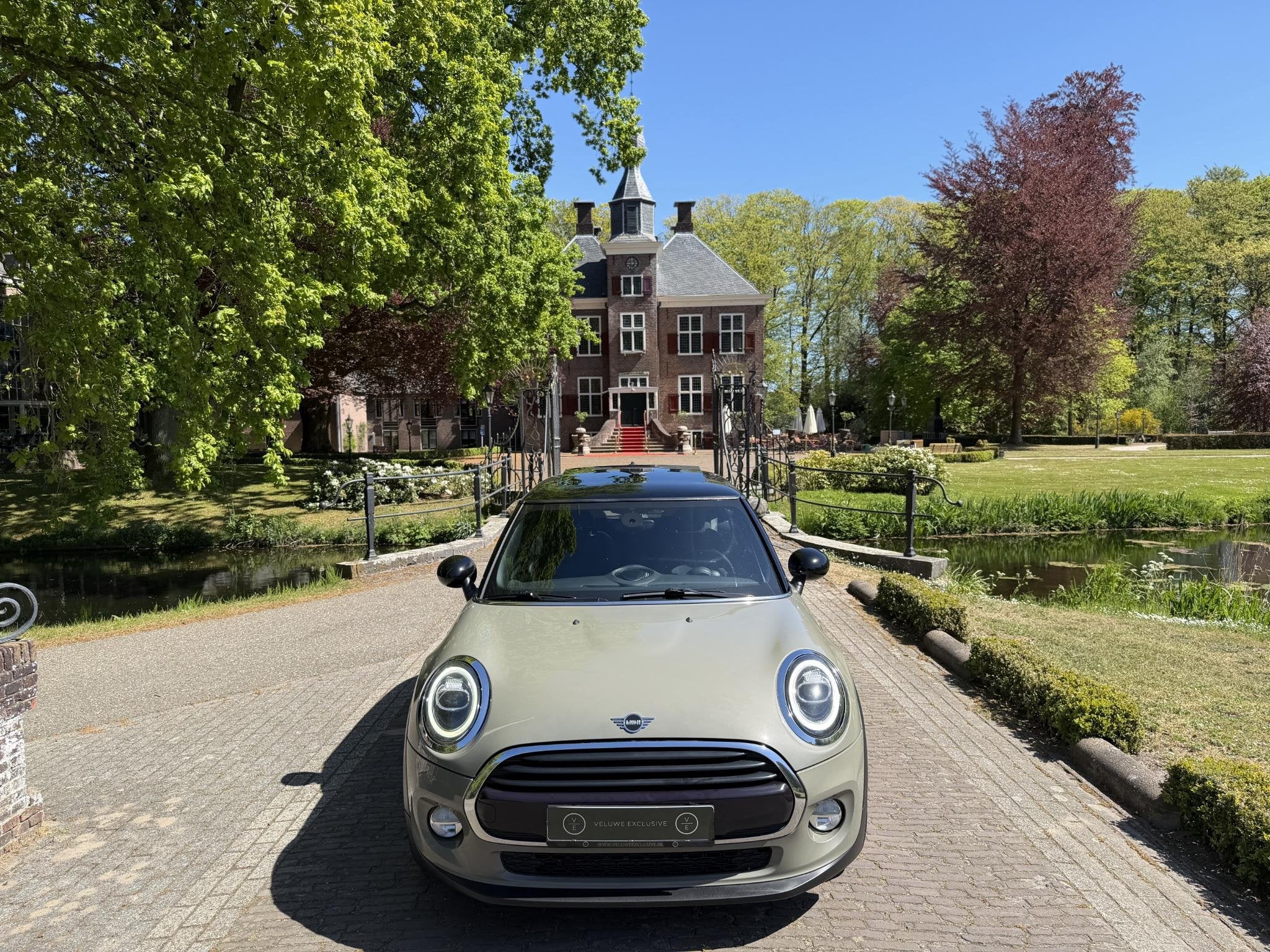 MINI 3-Deurs 1.5 Cooper | Pano | Led | Automaat |, Auto's, Mini, Gebruikt, 4 stoelen, Beige, Bedrijf