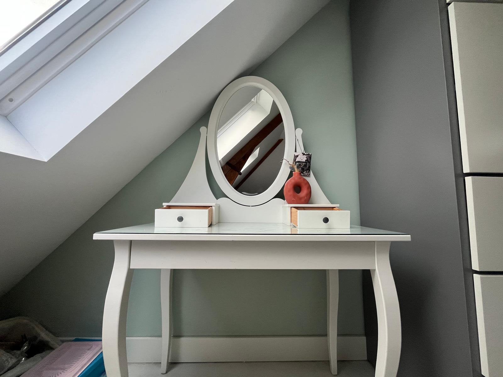 Ikea make-uptafel, Ophalen, 100 tot 150 cm, 50 tot 100 cm, Zo goed als nieuw