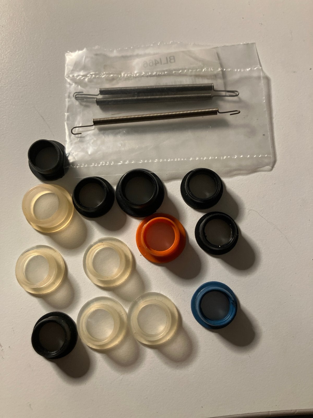 1:10 200mm Nitro RC uitlaatrubbers en uitlaatveren, Ophalen of Verzenden, Zo goed als nieuw, Schaal 1:10, Onderdeel