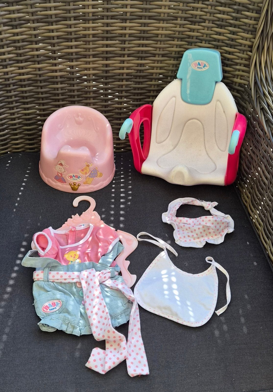 BABY born spulletjes: fietsstoeltje, potje en kleertjes, Ophalen, Gebruikt, Babypop