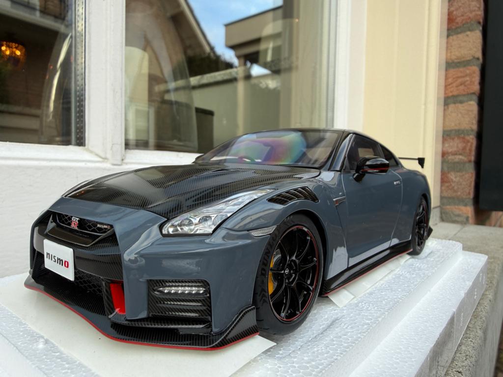 1:18 Nissan GT-R R35 Nismo Stealth Grey Autoart 77505, Hobby en Vrije tijd, Modelauto's | 1:18, Auto, Autoart, Ophalen of Verzenden
