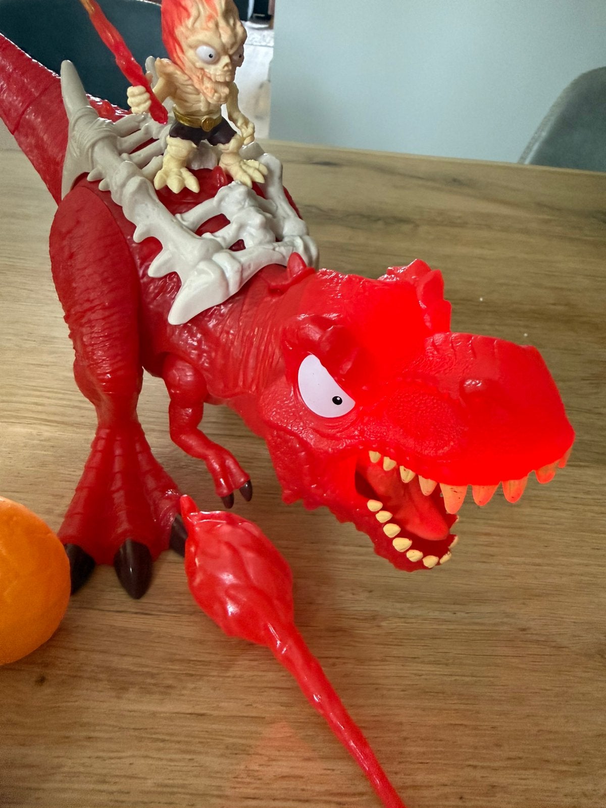 Zuru dino met licht, geluid en stoom, Ophalen of Verzenden, Zo goed als nieuw