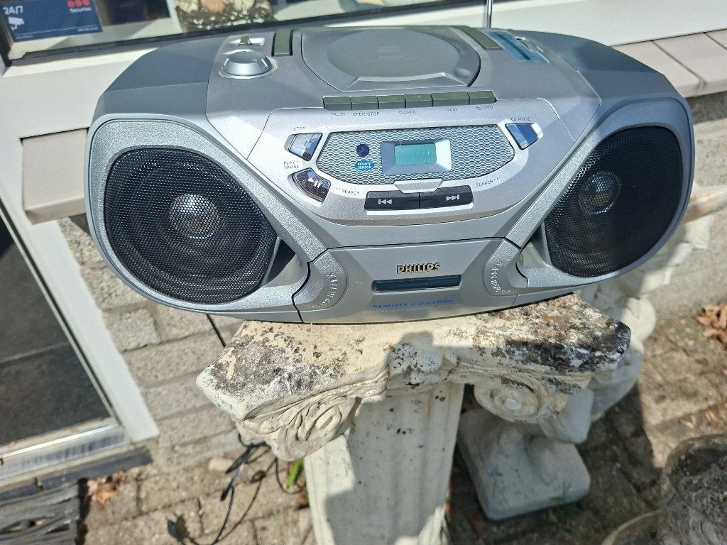 zgan radio + cd + cassettedeck philips az1035 met bas boost, Audio, Tv en Foto, Radio's, Ophalen of Verzenden, Zo goed als nieuw
