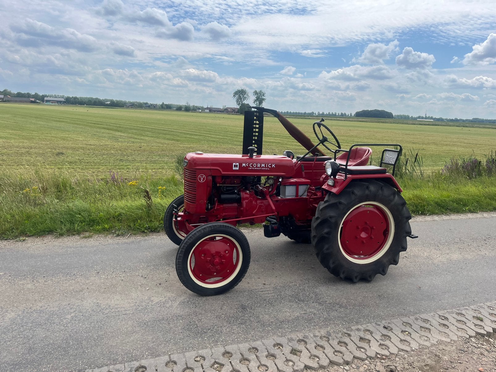 Cormick farmall, Zakelijke goederen, Agrarisch | Tractoren, Tot 2500, Oldtimer, McCormick, Ophalen of Verzenden