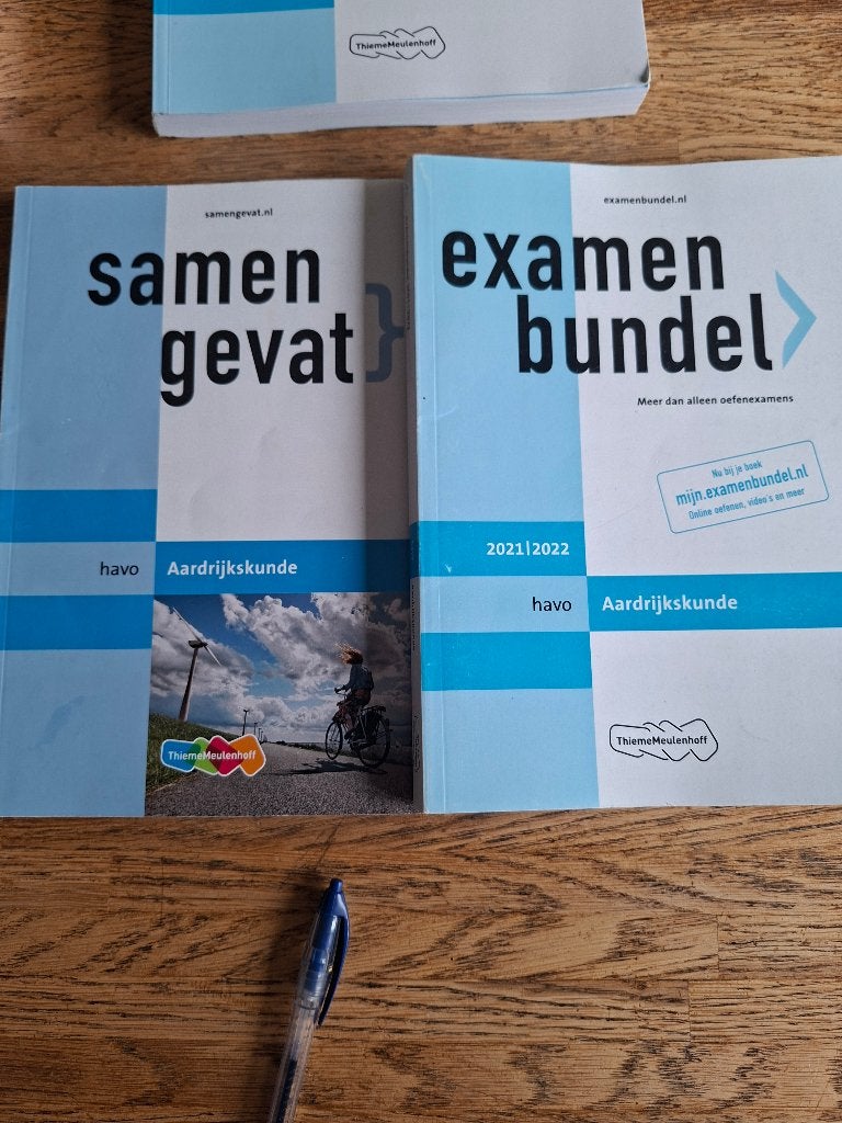 Havo examenbundel 2021/2022 aardrijkskunde en samengevat, Boeken, Schoolboeken, Ophalen, Gelezen, HAVO, Aardrijkskunde