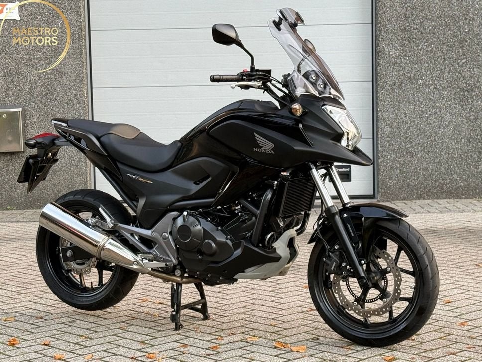HONDA NC750X ABS 1e Eigenaar ZEER NETTE STAAT 9.840km !!, Motoren, 2 cilinders, Bedrijf, Onbekend, Meer dan 35 kW