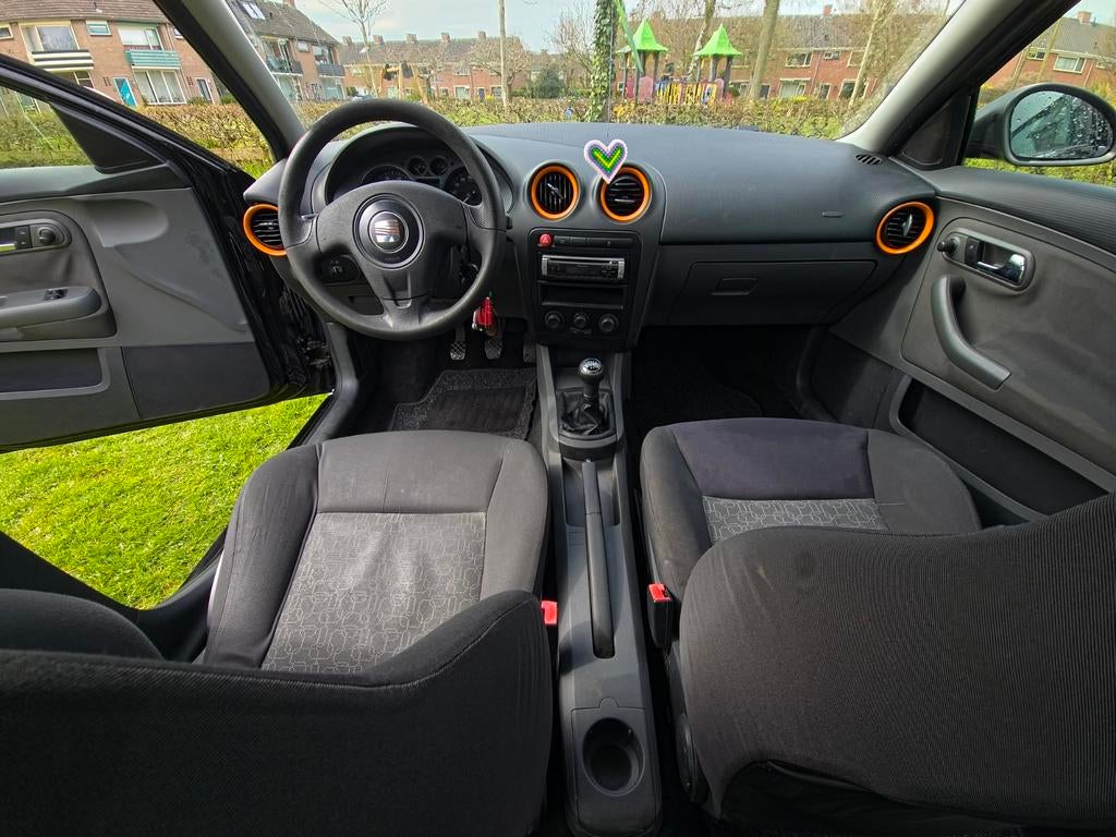 Te koop : Seat Ibiza 2007, Auto's, Stof, Zwart, Handgeschakeld, Grijs