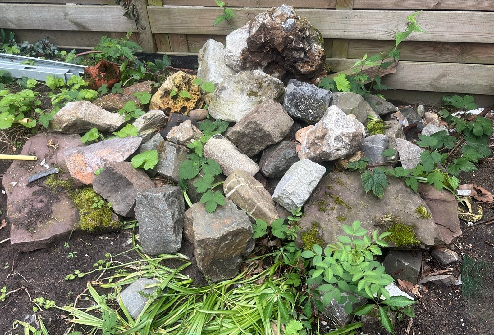 Gemengde natuurstenen en keien gratis, Ophalen, Gebruikt