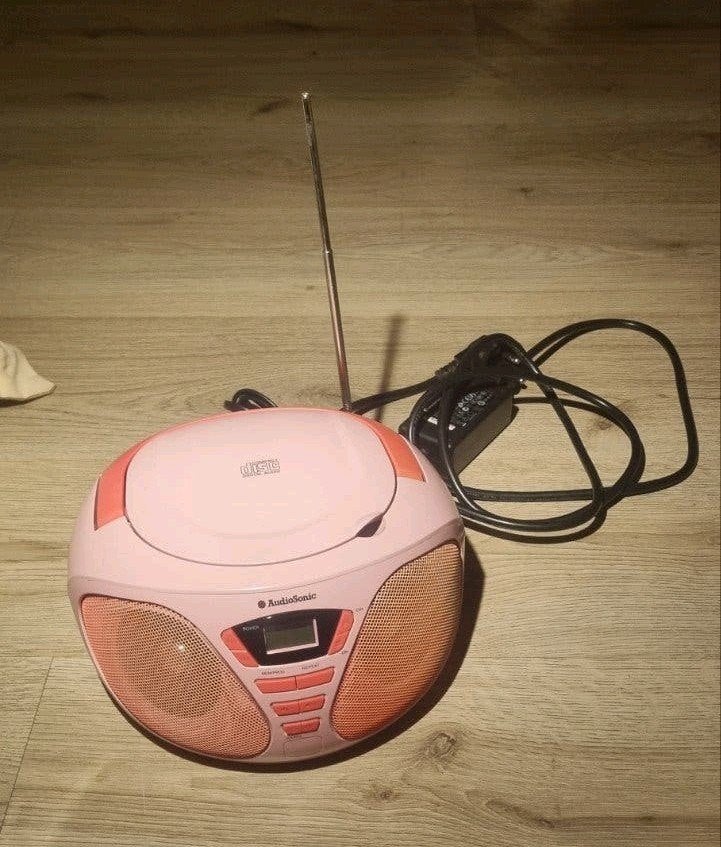 Audiosonic portable radio, roze. cd speler, Audio, Tv en Foto, Ophalen of Verzenden, Zo goed als nieuw, Radio, Met cd-speler