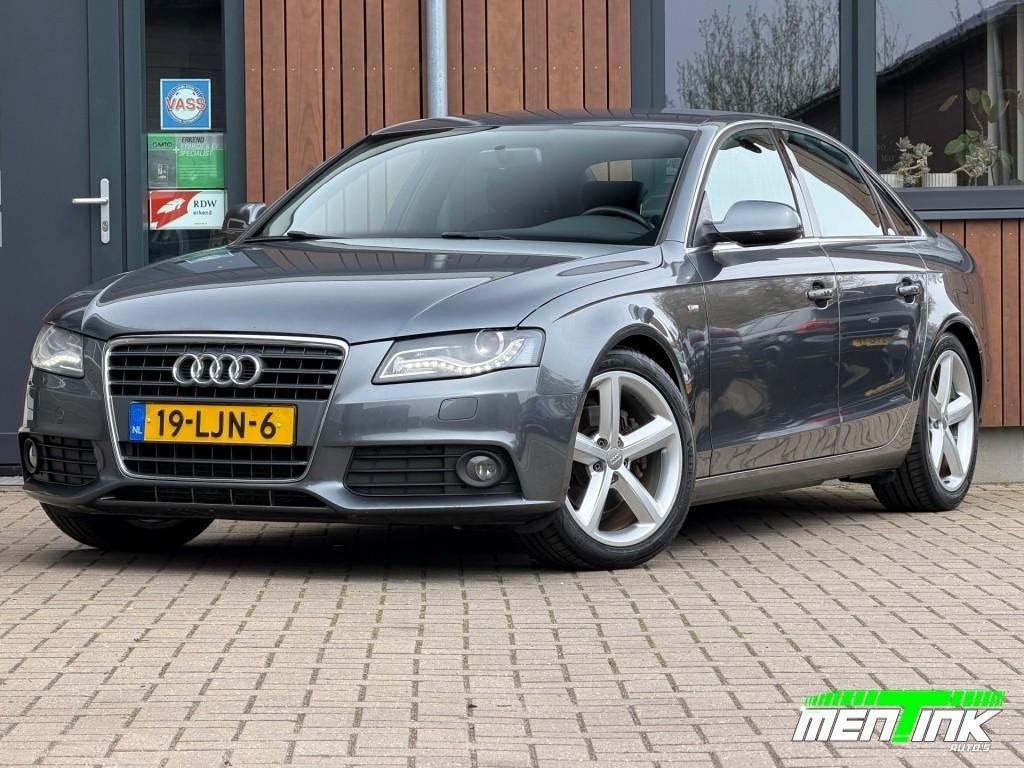 Audi A4 1.8 TFSI S-Line Leder Xenon Navi, Auto's, 4 cilinders, A4, Handgeschakeld, Parkeersensor