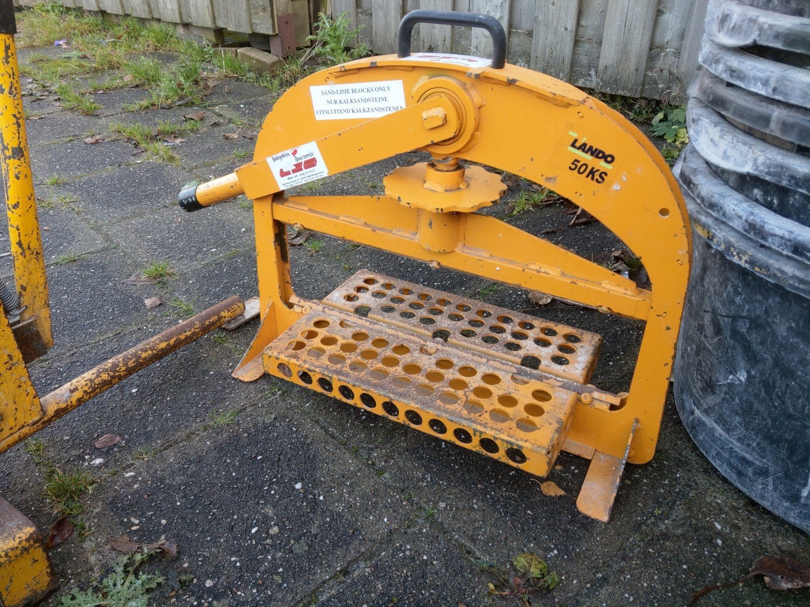 Lando 50KS steenknipper voor, Ophalen, Gebruikt