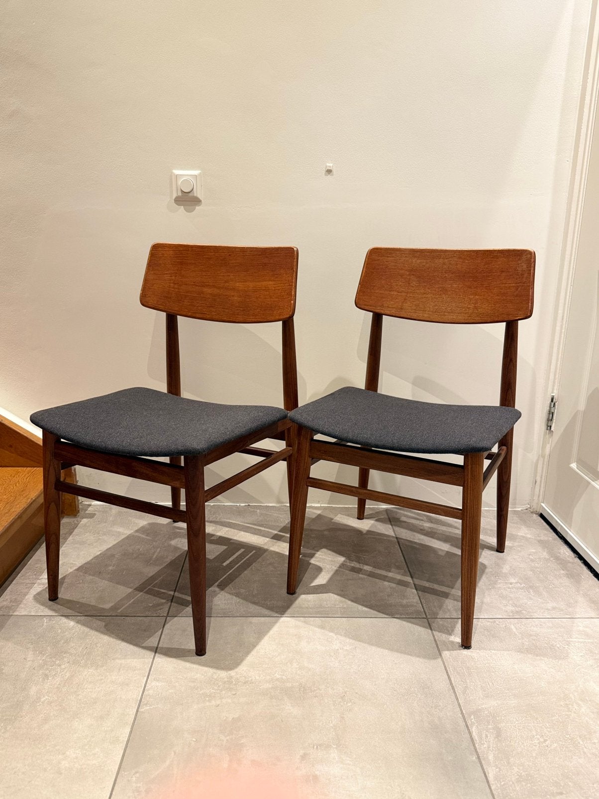 Vintage eetkamerstoelen 2 mid century, Ophalen, Mid century vintage, Twee, Bruin