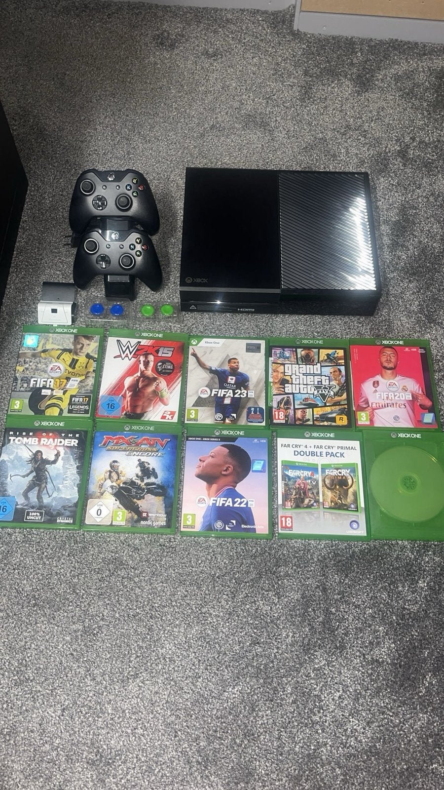 Xbox one, Ophalen, Zo goed als nieuw, 500 GB, Met 2 controllers