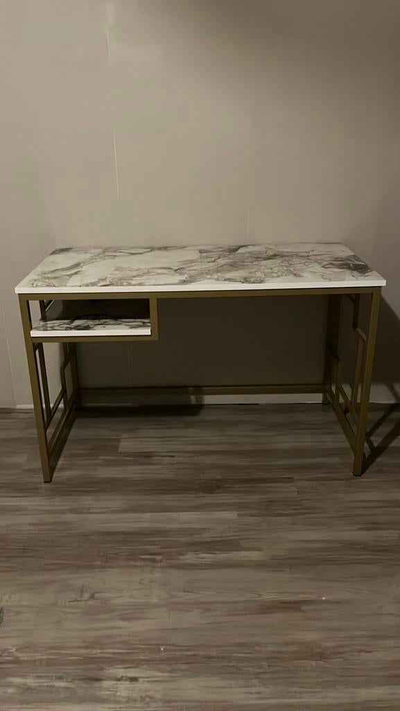 bureau, Huis en Inrichting, Tafels | Sidetables, Ophalen of Verzenden, Zo goed als nieuw, 25 tot 50 cm, Rechthoekig