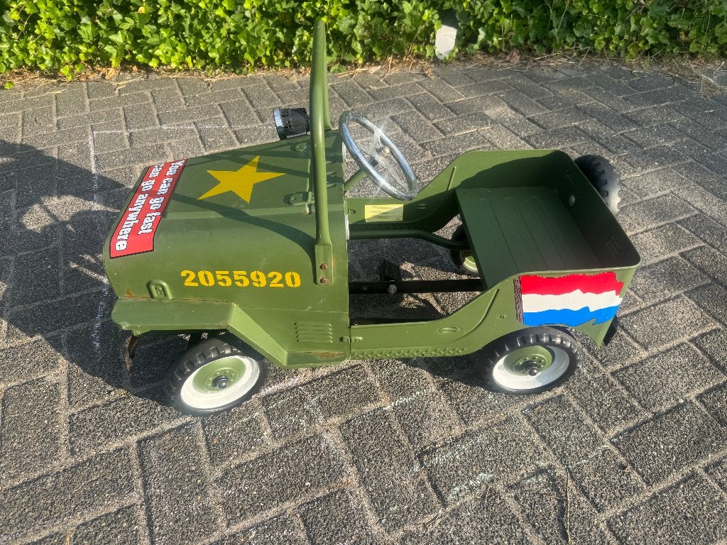 stoere legerjeep trapauto als nieuw, Ophalen of Verzenden