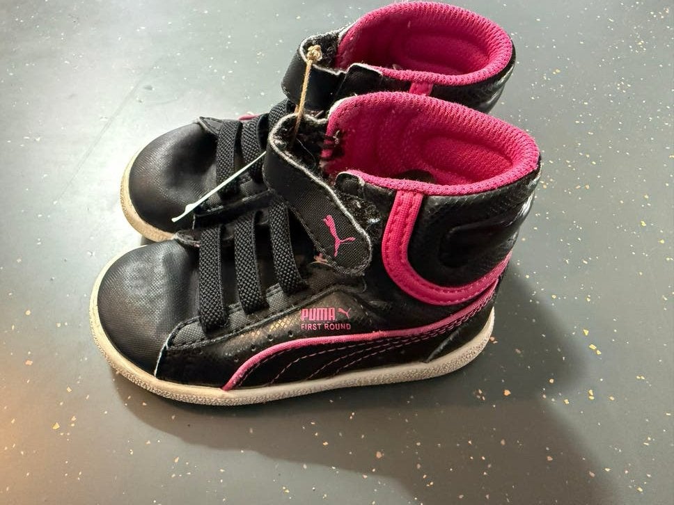 Puma schoentjes maat 22 - Zwart/Roze, Ophalen of Verzenden, Gebruikt, Meisje, Schoentjes