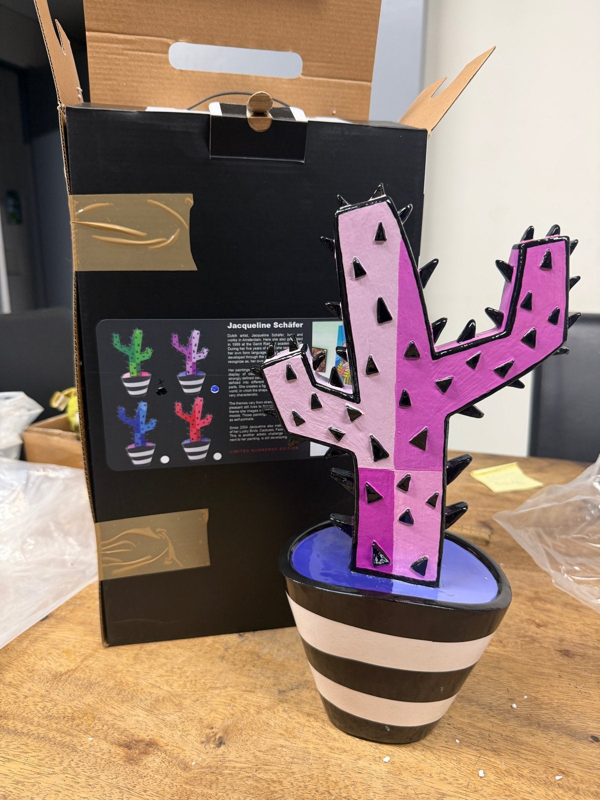 Jacqueline Schäfer - Kaktus (Limited Edition 66/200), Antiek en Kunst, Meerkleurig, Gemerkt, Object, Ophalen of Verzenden