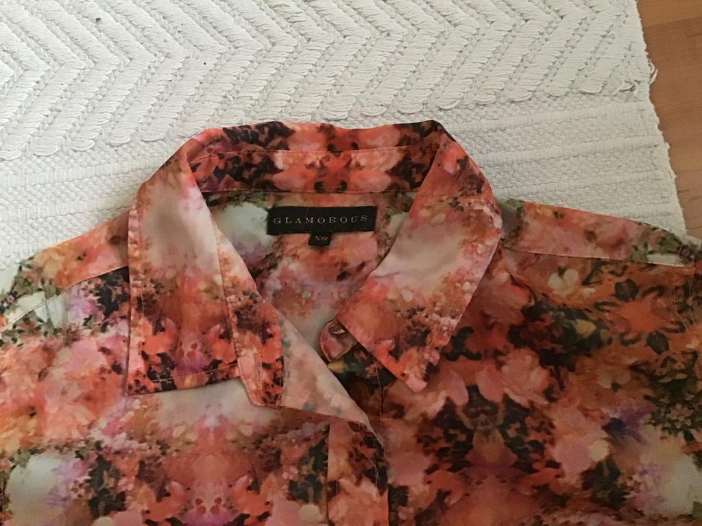 Glamorous blouse herfstkleuren, goudkleurige knoopjes, XS, Ophalen of Verzenden, Zo goed als nieuw, Maat 34 (XS) of kleiner, Overige kleuren