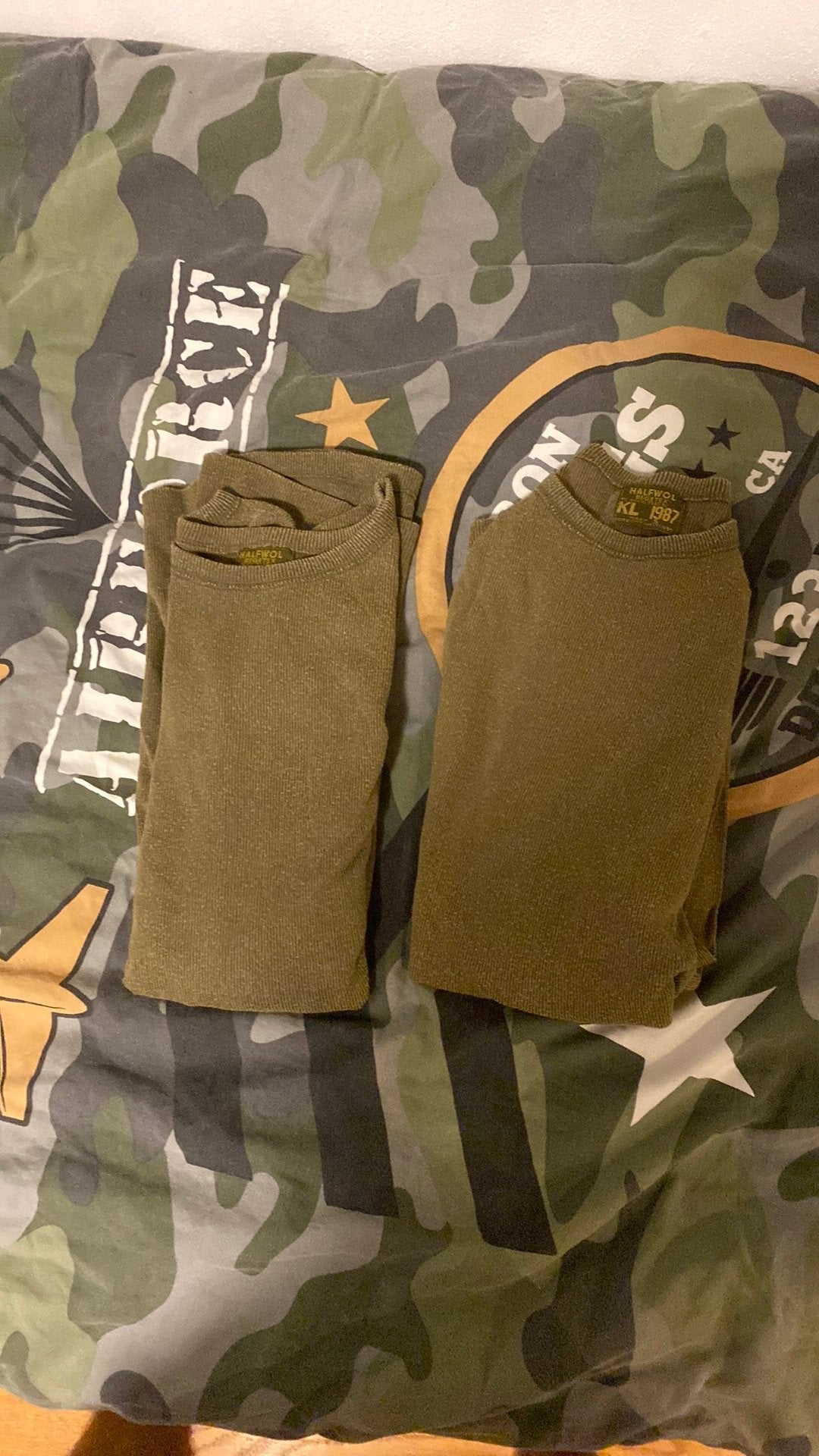 2x Lange militaire hempjes, Ophalen of Verzenden, Landmacht, Nederland, Kleding of Schoenen
