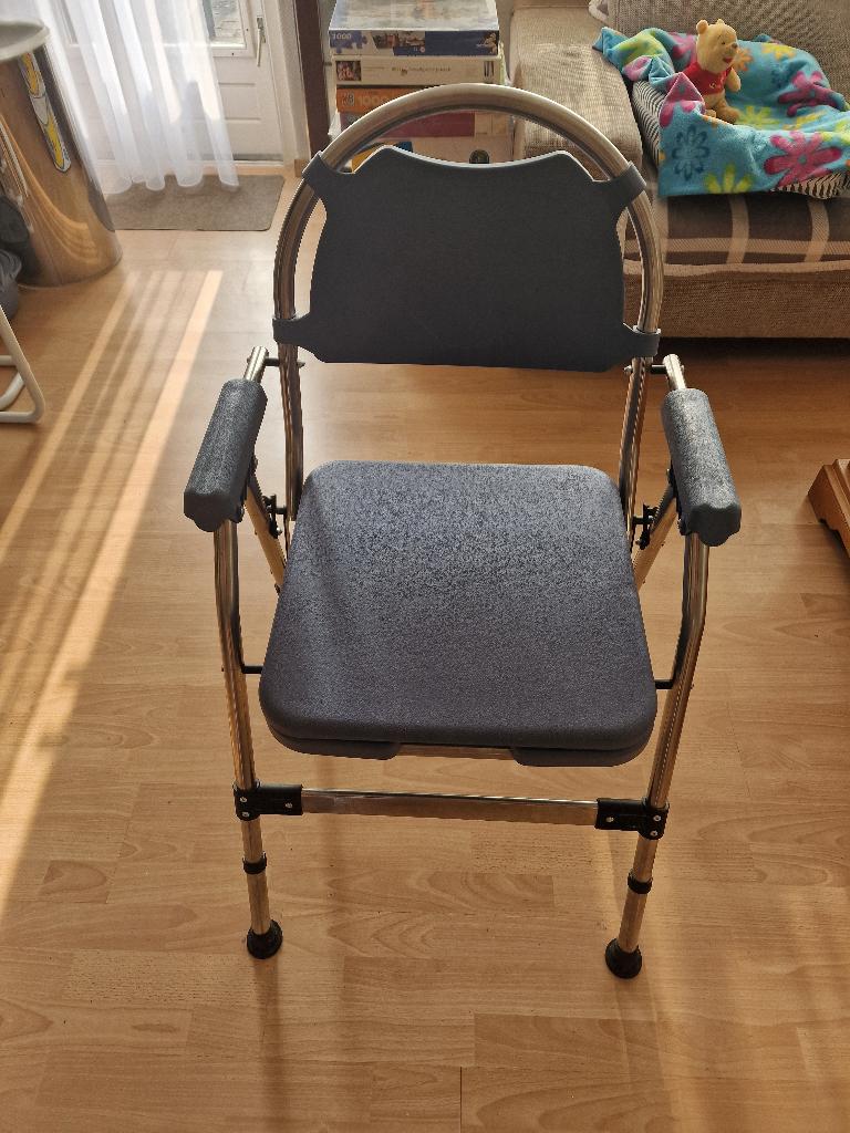 Po (toilet) stoel inklapbaar, Ophalen, Gebruikt
