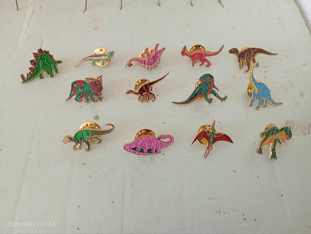 Dinosaurus Speldjes / Pins - Set van 13, Verzamelen, Speldjes, Pins en Buttons, Ophalen of Verzenden