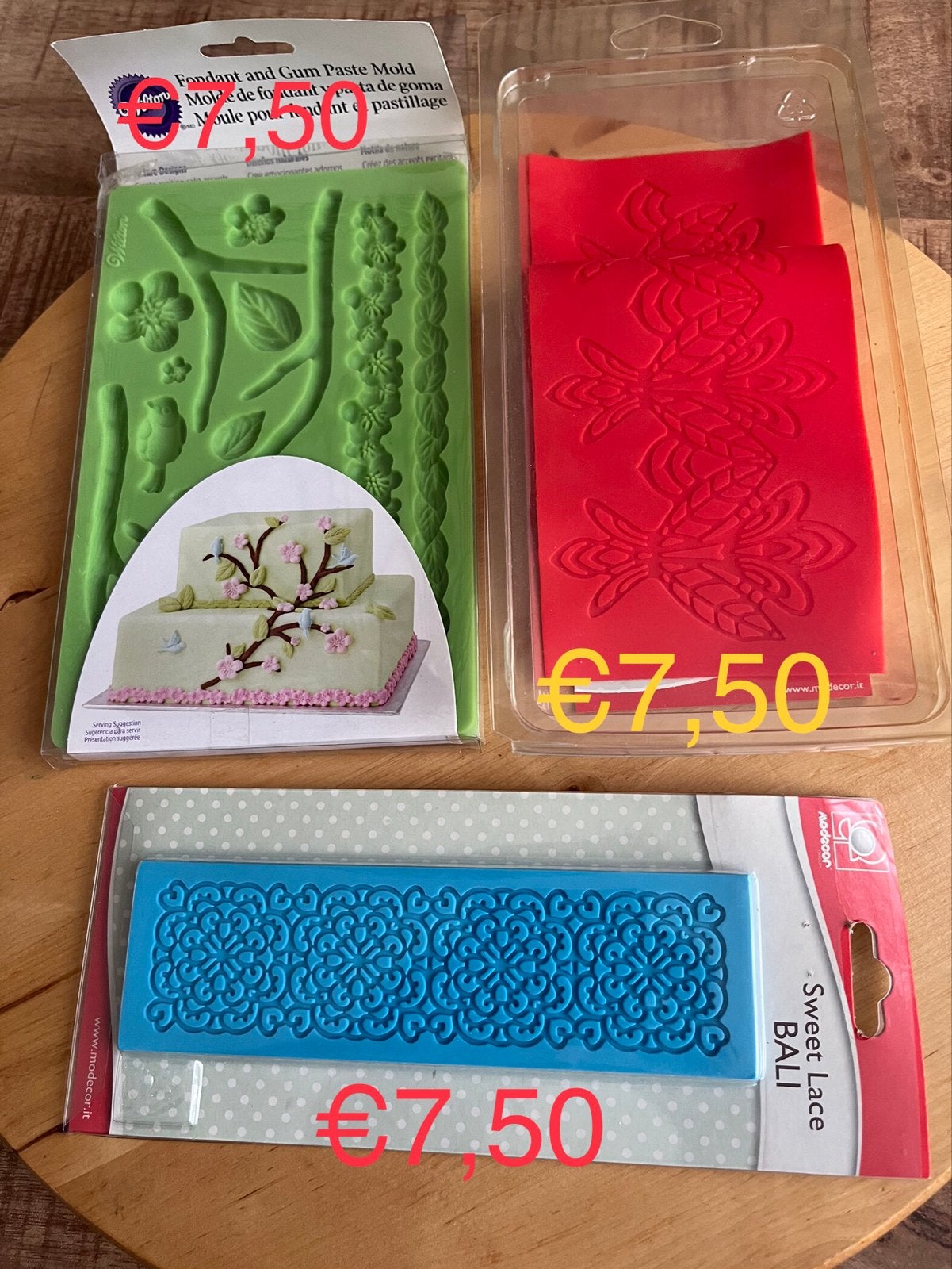 Diverse siliconen bakvormen en decoratie mallen, Ophalen of Verzenden, Gebruikt, Taarten of Cupcakes, Overige typen