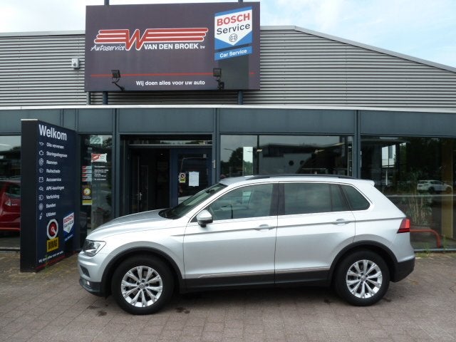 Volkswagen Tiguan 1.4 TSI 150pk 4Motion DSG Comfortline Buss, Auto's, Dealer onderhouden, Stof, Euro 6, 4 cilinders