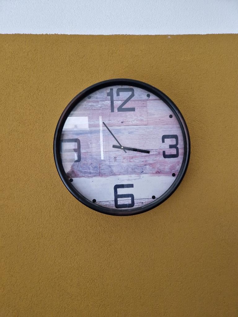 WandKlok Hugo, Ophalen, Zo goed als nieuw, Wandklok