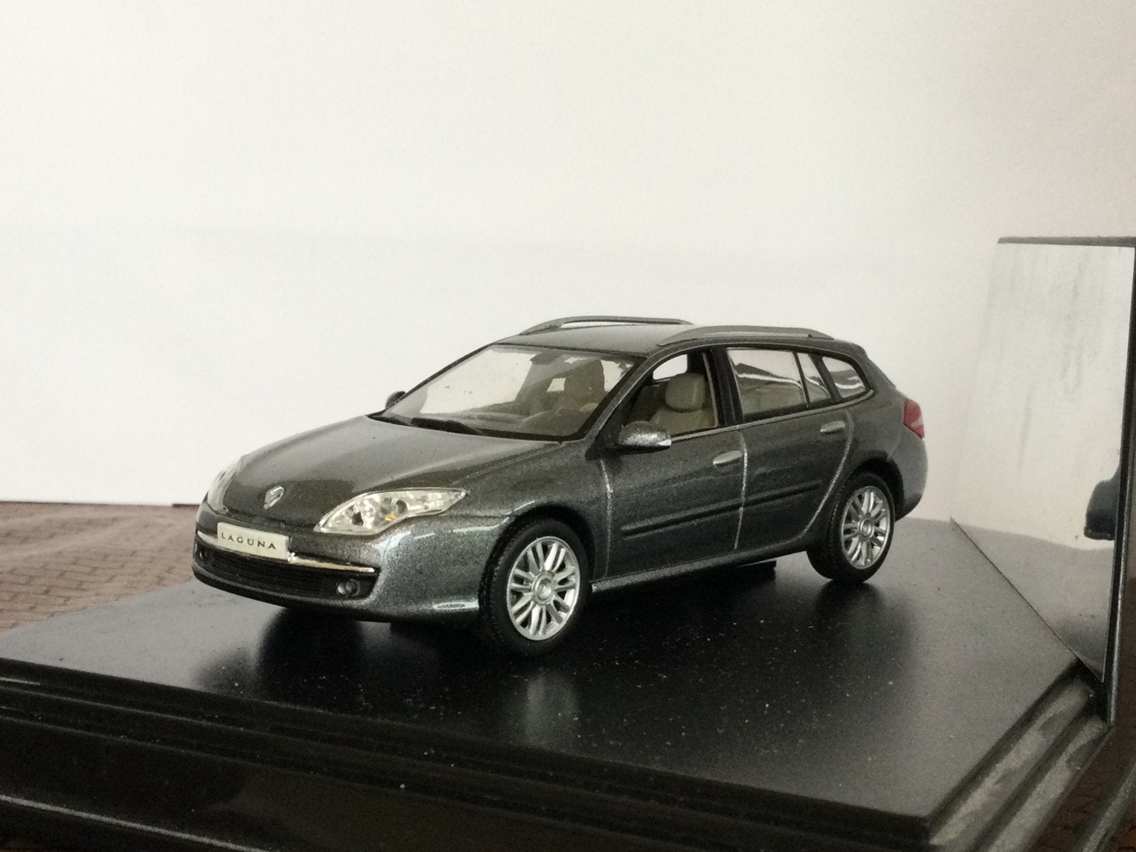 Renault Laguna Grandtour 2008 Grijs Norev 1:43, Ophalen of Verzenden, Nieuw, Auto, Norev