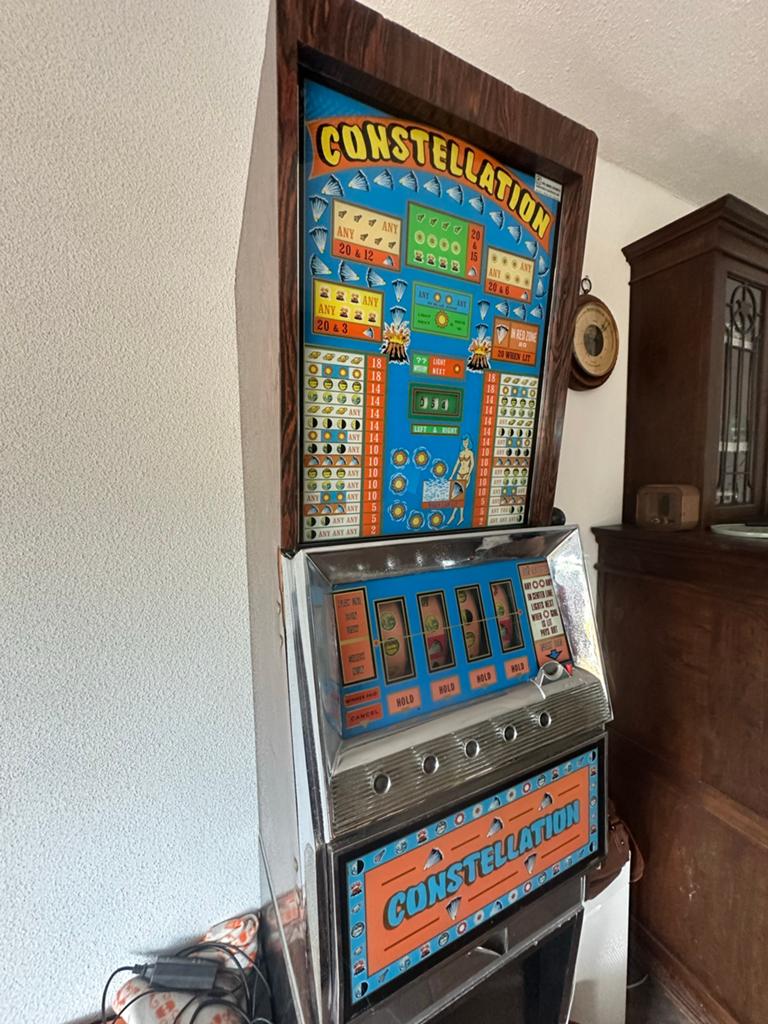 Vintage Constellation gokkast - werkend, Overige munten, Ophalen, Gebruikt
