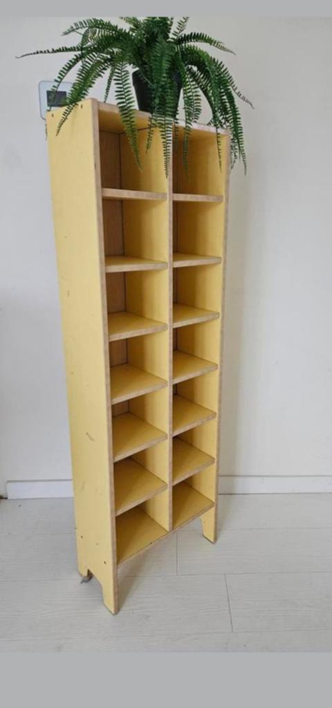 Vintage gele ikea vakkenkast / cd kast, Ophalen