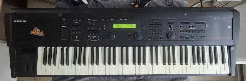 Ensoniq MR-76 performance synth, Gebruikt, Aanslaggevoelig, 76 toetsen, Ophalen