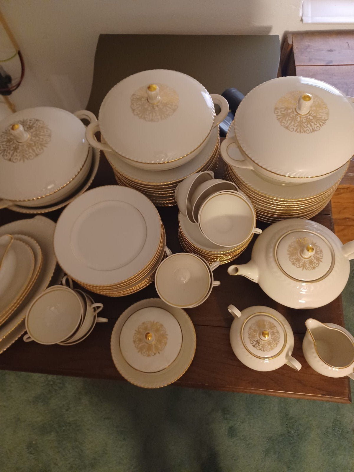 Prachtig Bavaria Eva Spenzo servies voor 12 personen, Antiek en Kunst, Antiek | Servies compleet, Ophalen